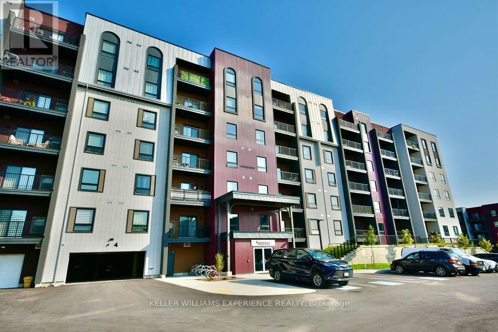 515 - 4 SPICE WAY SOUTH Image 1