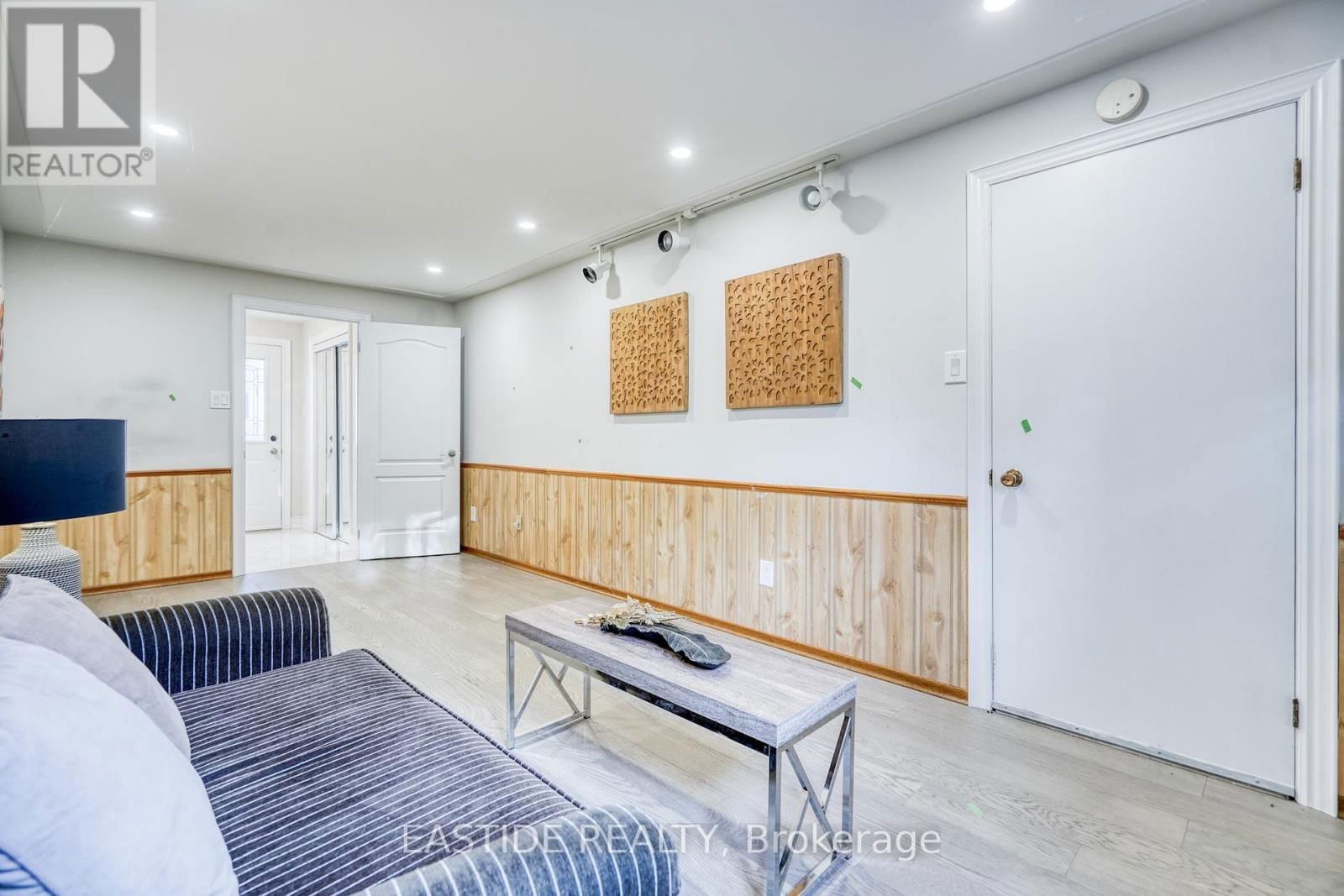 82 MILLER DRIVE Image 24