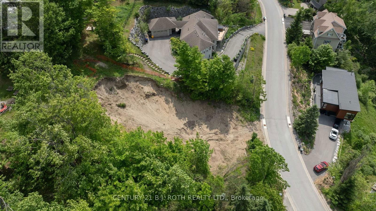 12 VALLEYCREST DRIVE Image 12