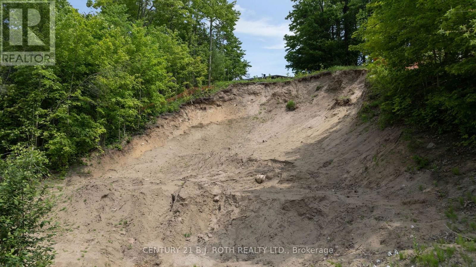 12 VALLEYCREST DRIVE Image 16