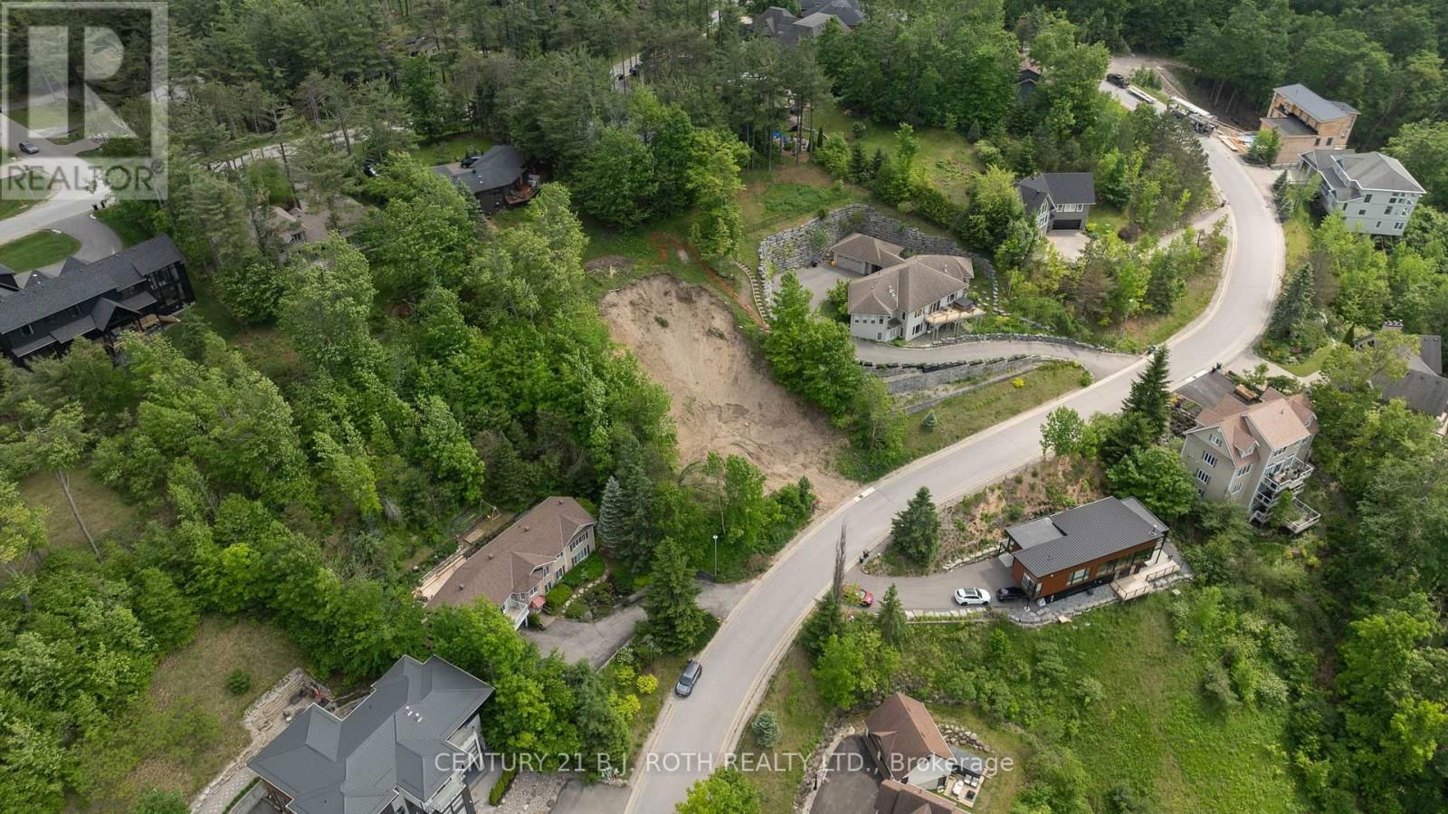 12 VALLEYCREST DRIVE Image 19