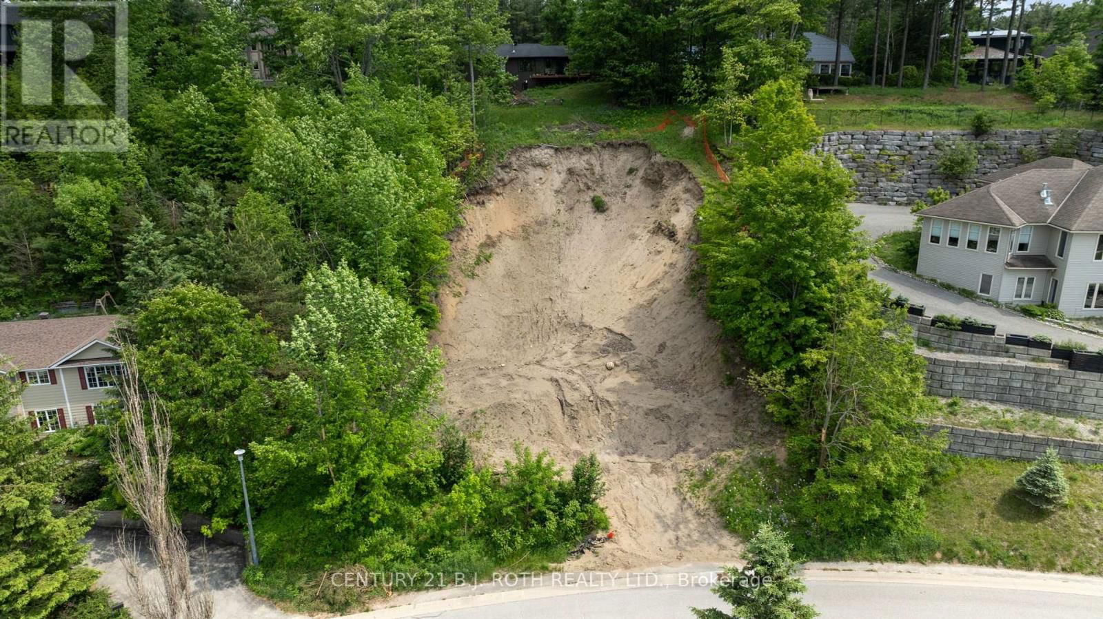 12 VALLEYCREST DRIVE Image 9