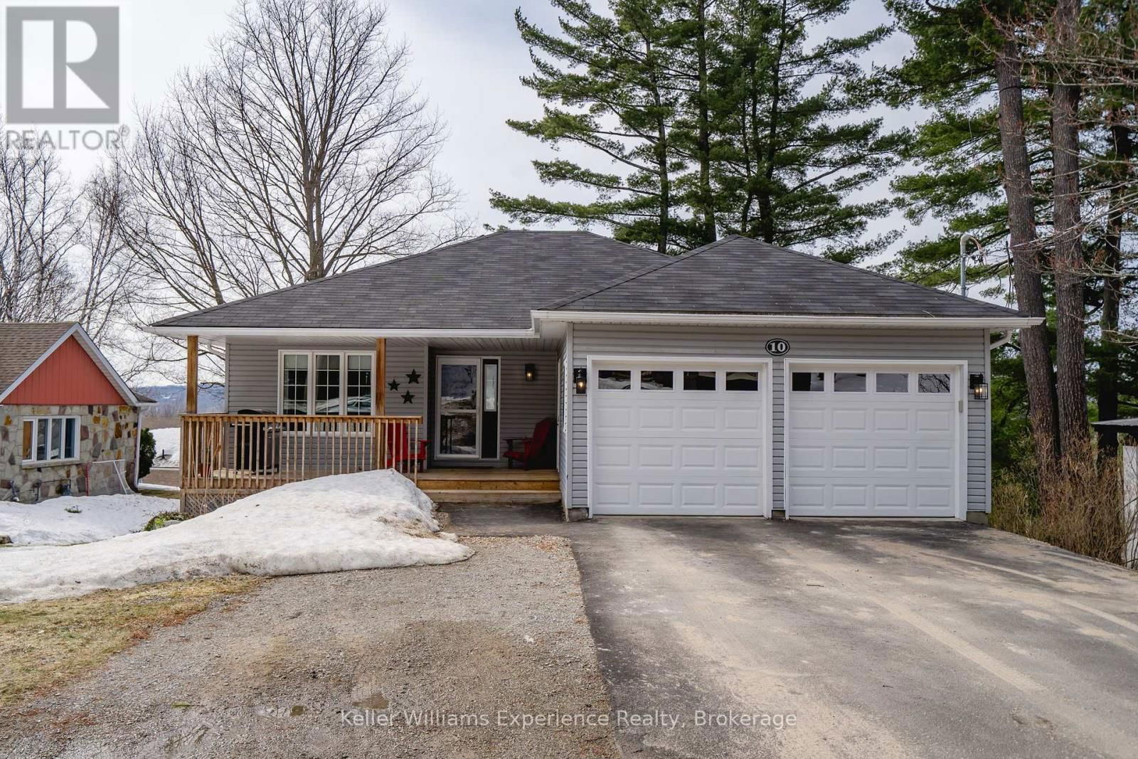 10 CLARENCE AVENUE Image 1