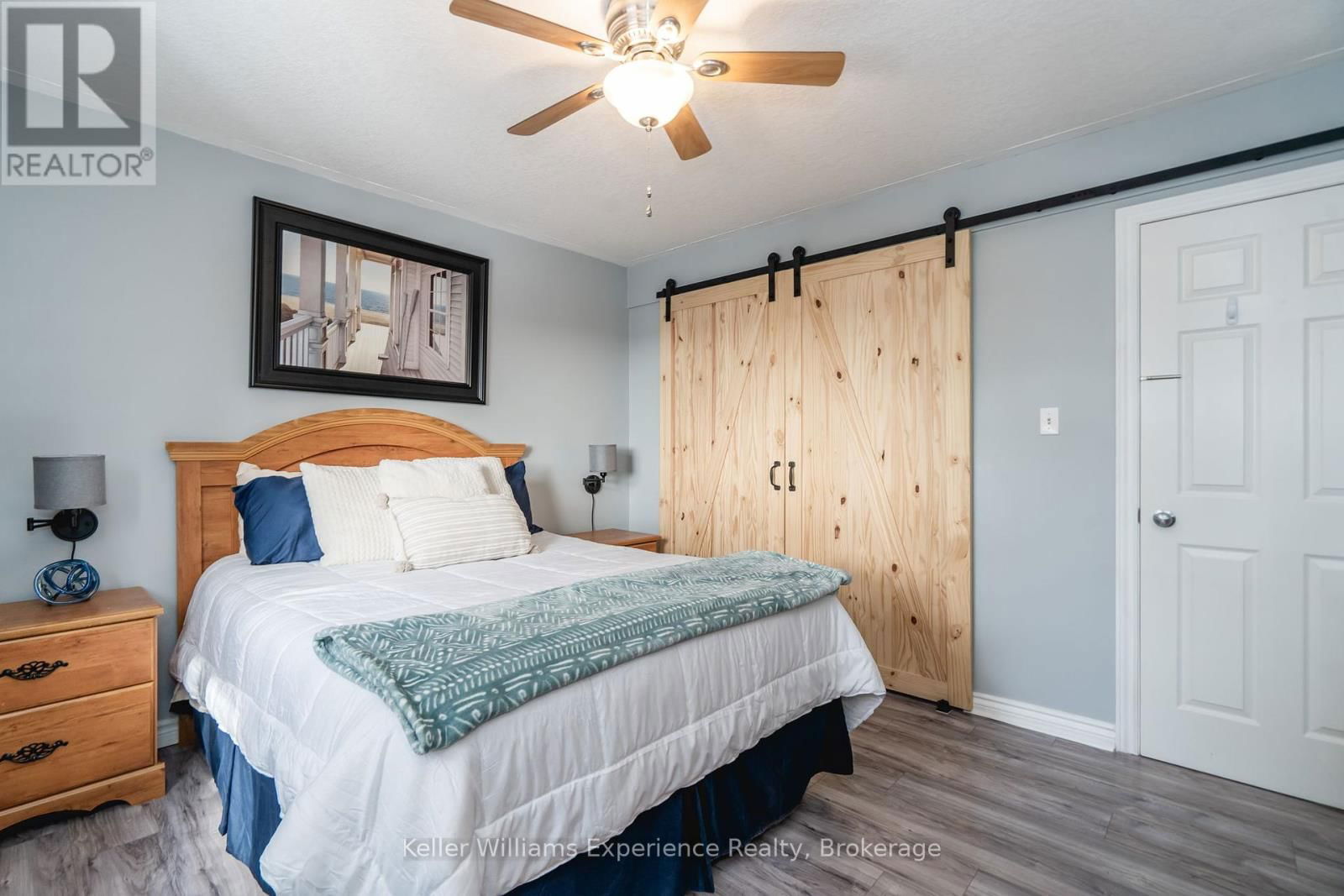 10 CLARENCE AVENUE Image 11