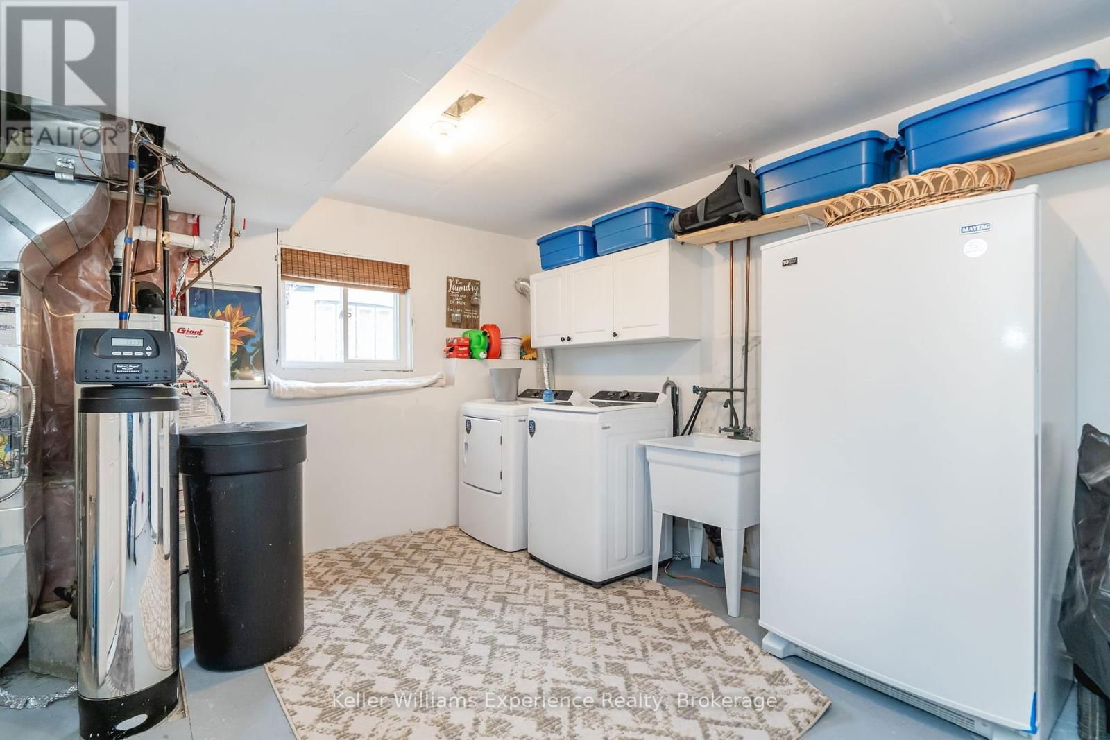 10 CLARENCE AVENUE Image 18