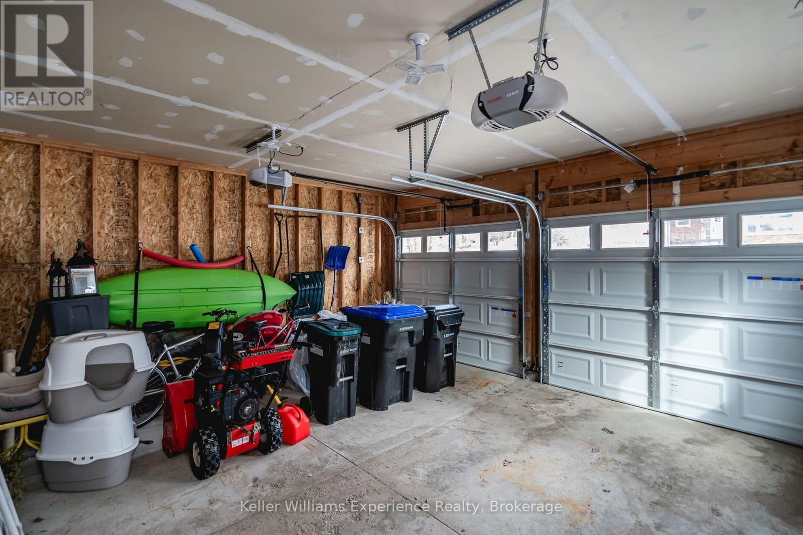 10 CLARENCE AVENUE Image 27