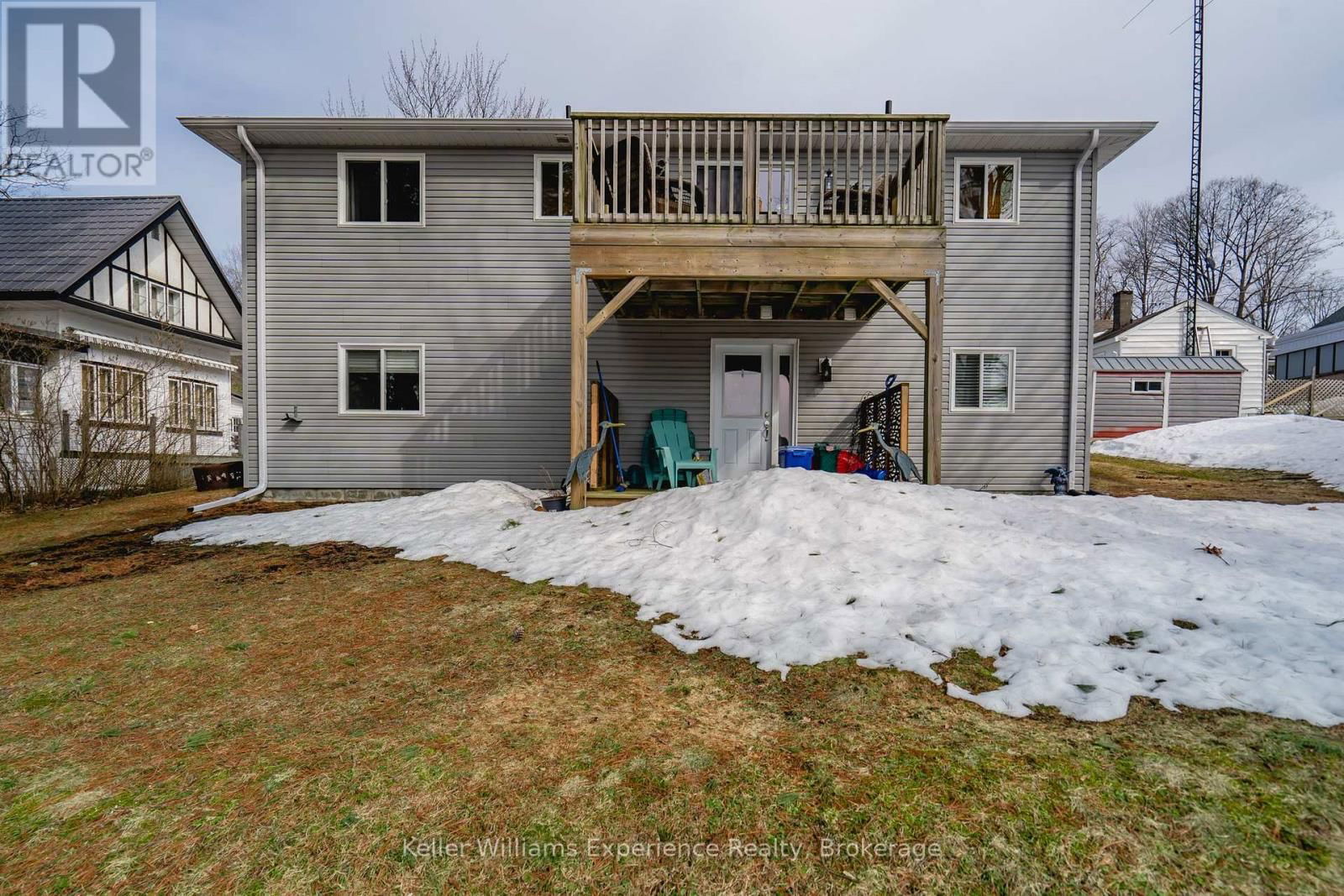 10 CLARENCE AVENUE Image 29