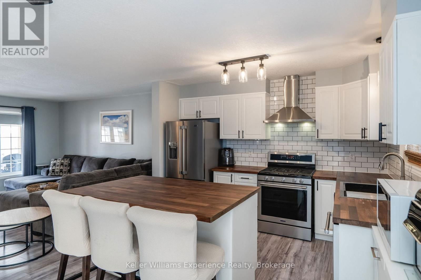 10 CLARENCE AVENUE Image 5