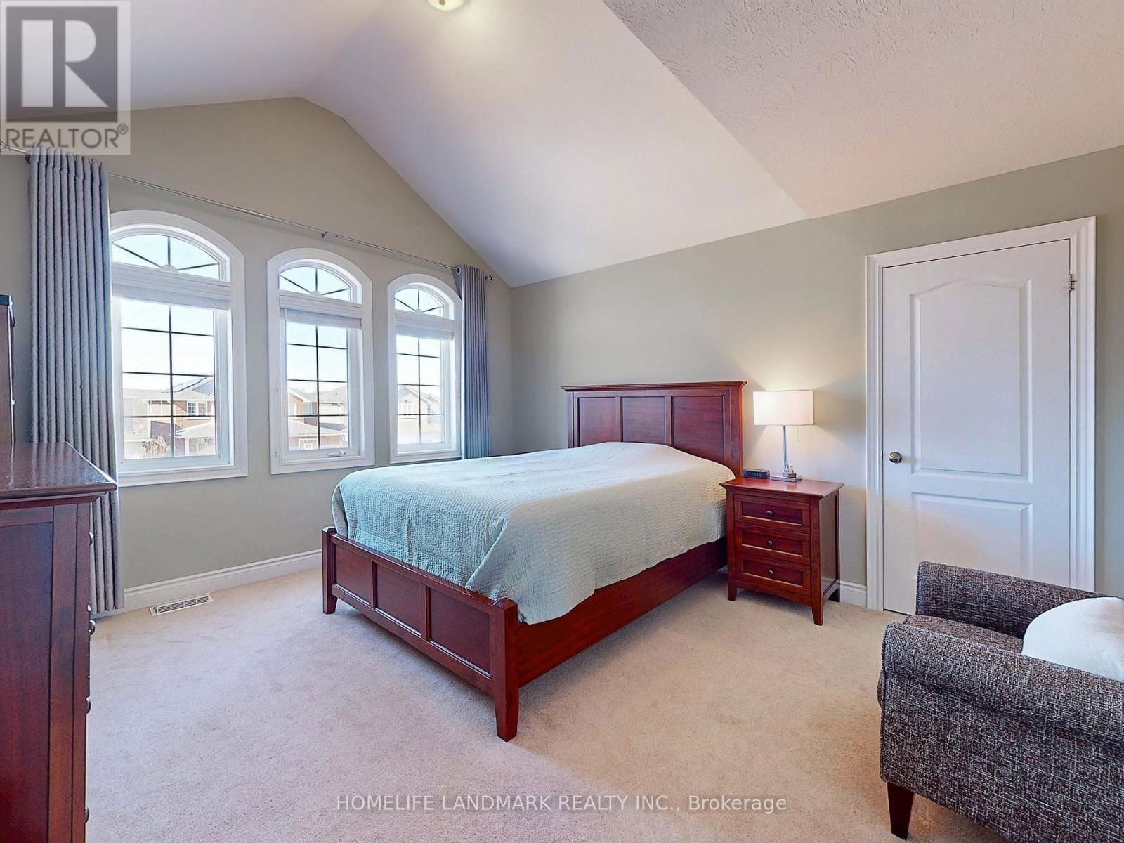 73 GRAIHAWK DRIVE Image 25