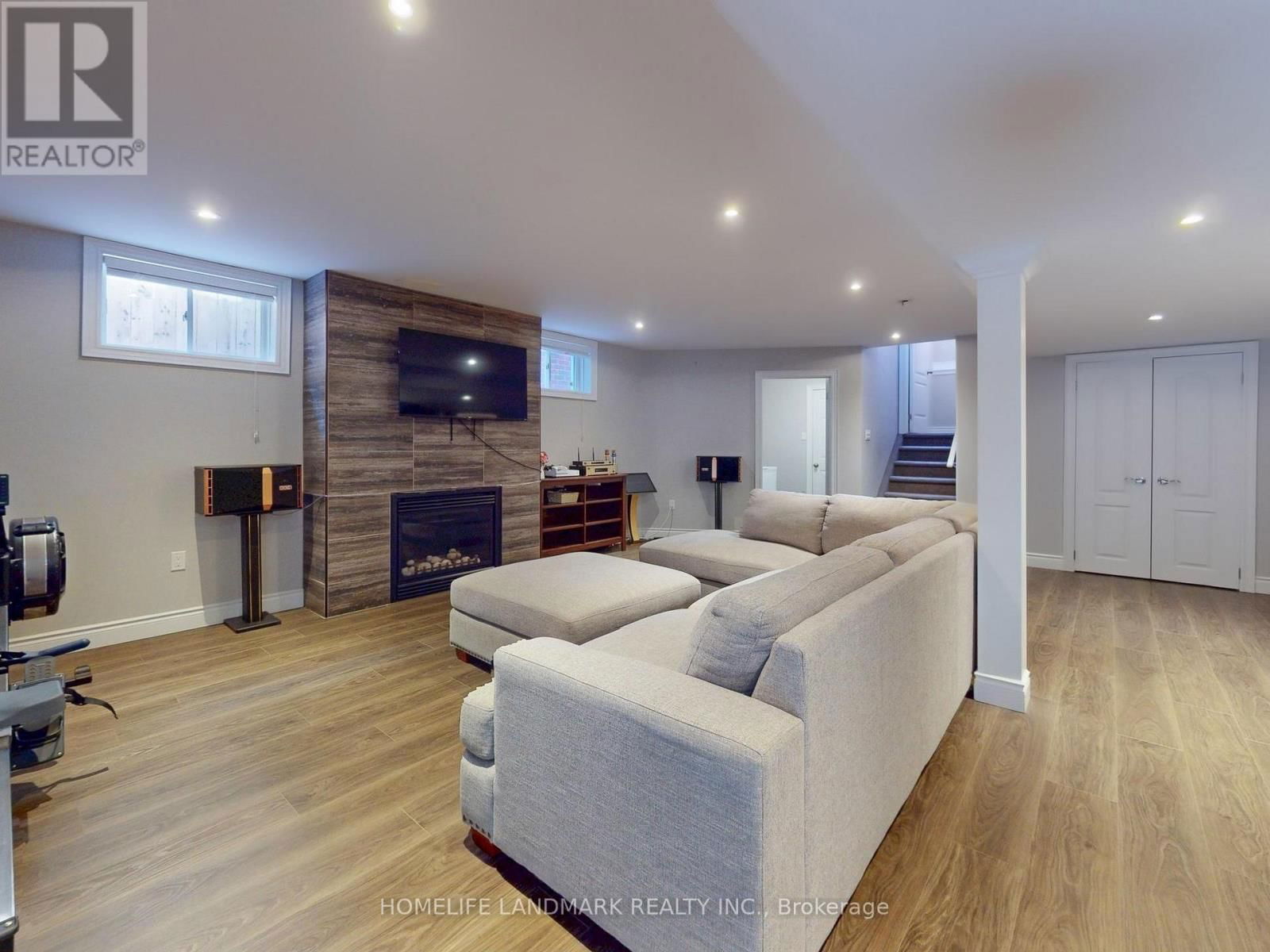 73 GRAIHAWK DRIVE Image 35