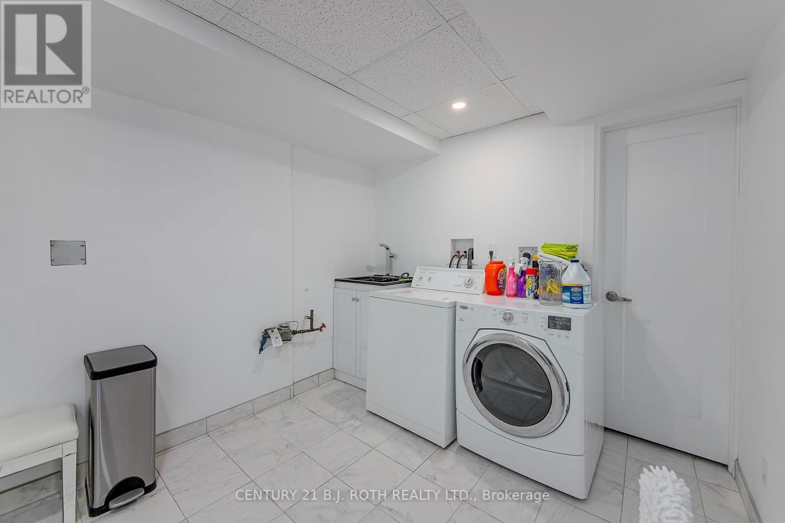 124 BROWN STREET Image 25