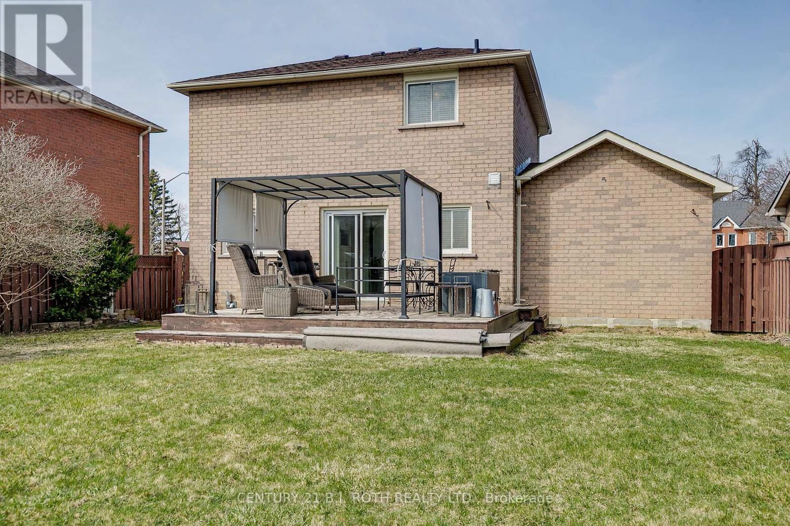 124 BROWN STREET Image 32