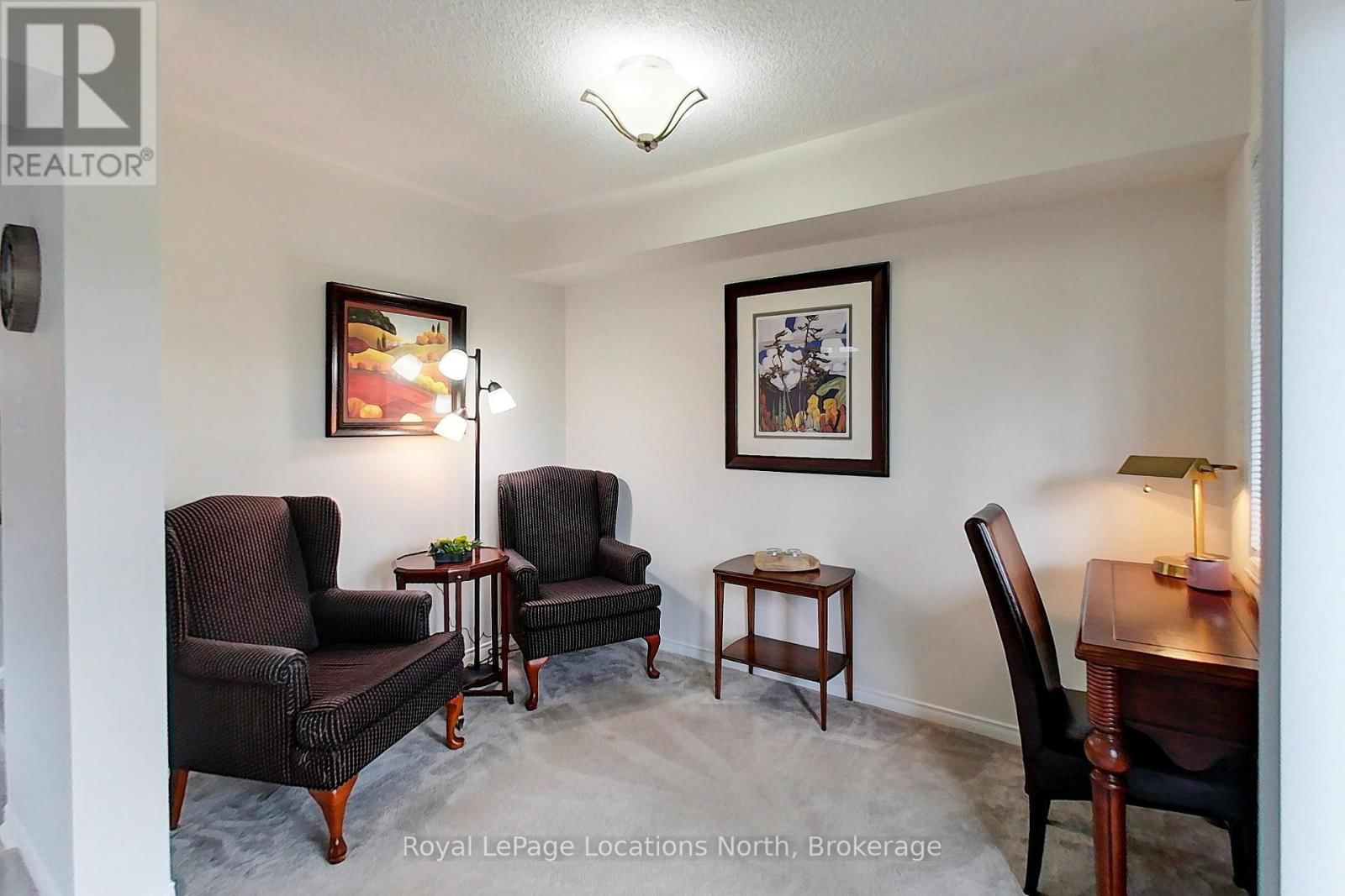 28 BARKER BOULEVARD Image 18