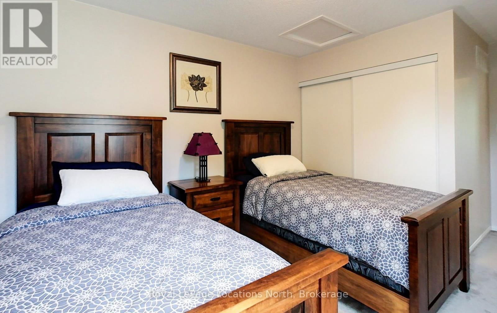 28 BARKER BOULEVARD Image 32