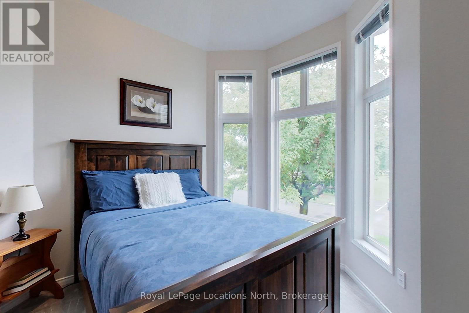 28 BARKER BOULEVARD Image 34