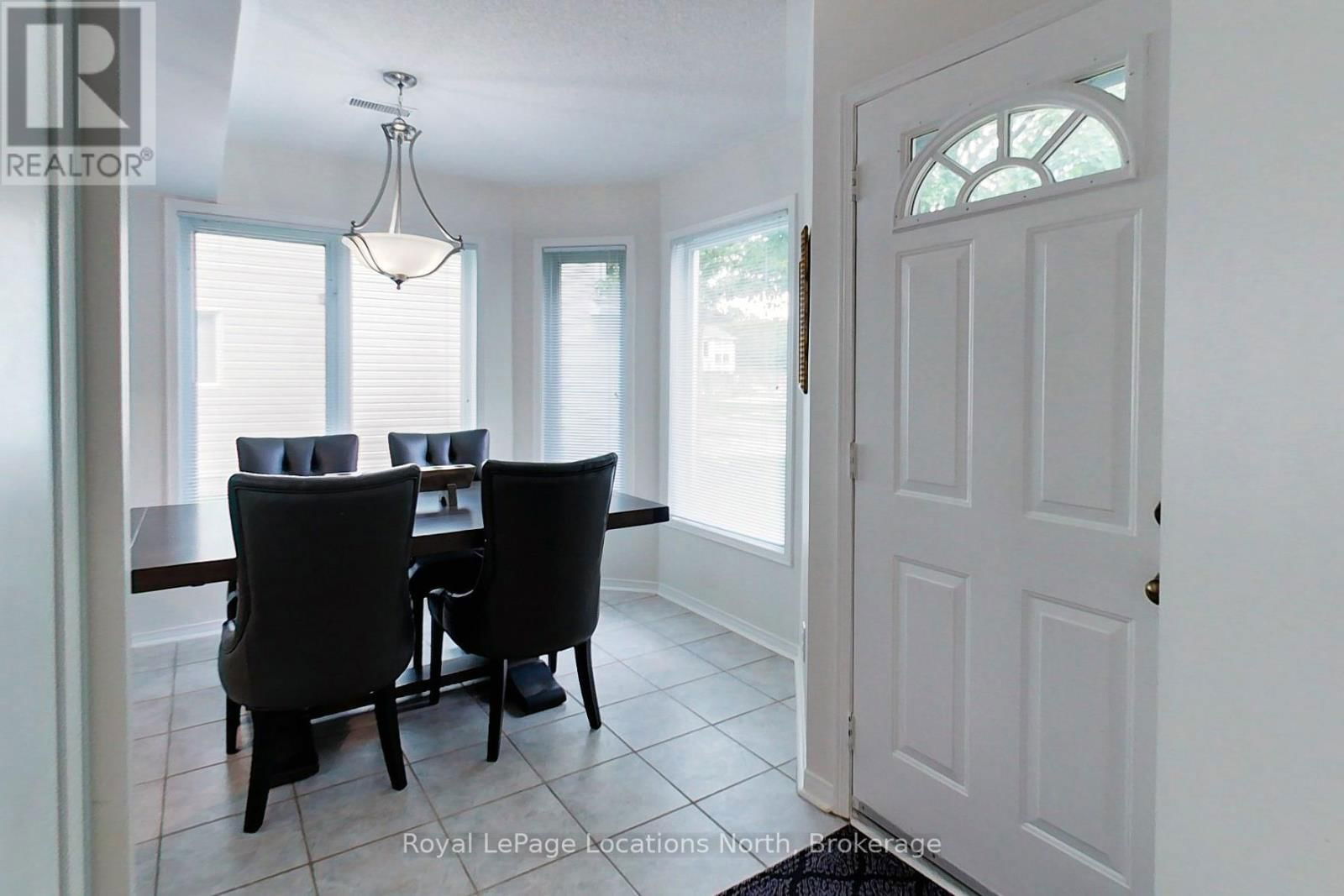28 BARKER BOULEVARD Image 4