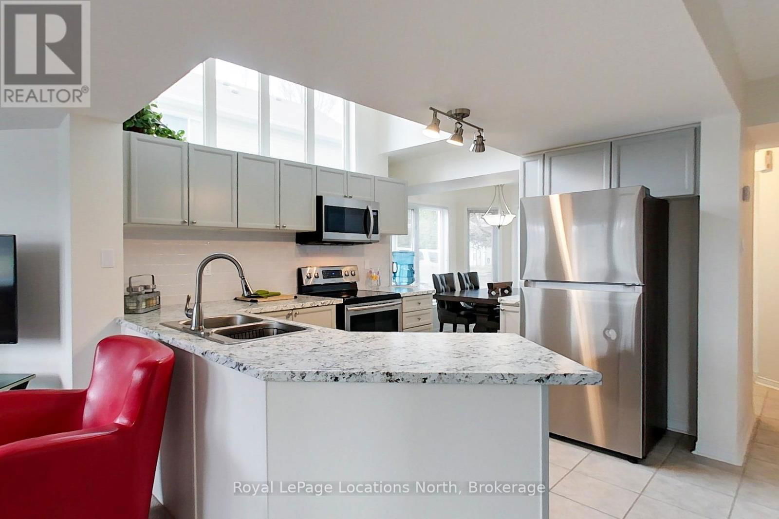 28 BARKER BOULEVARD Image 7