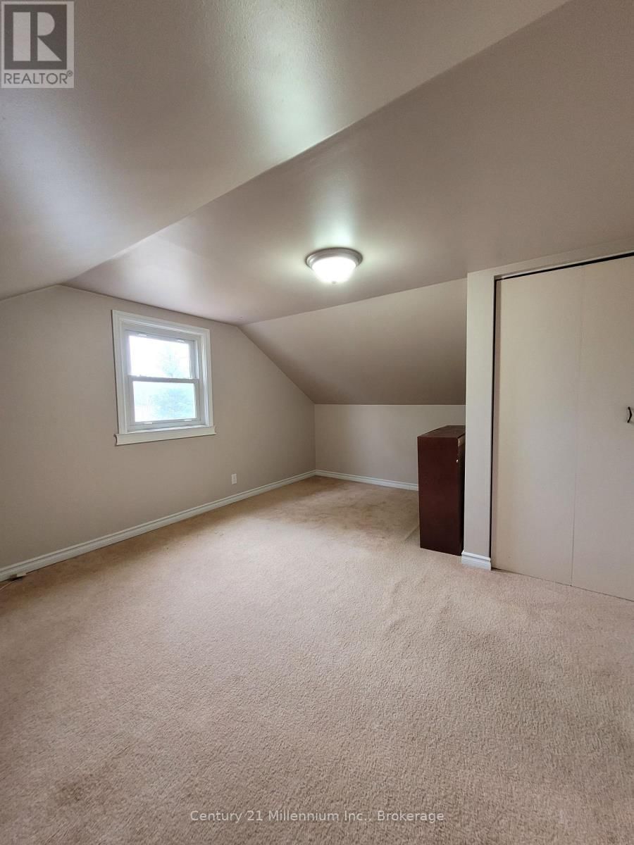 25 AYLING REID COURT Image 20