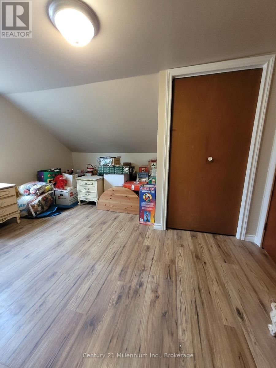 25 AYLING REID COURT Image 23