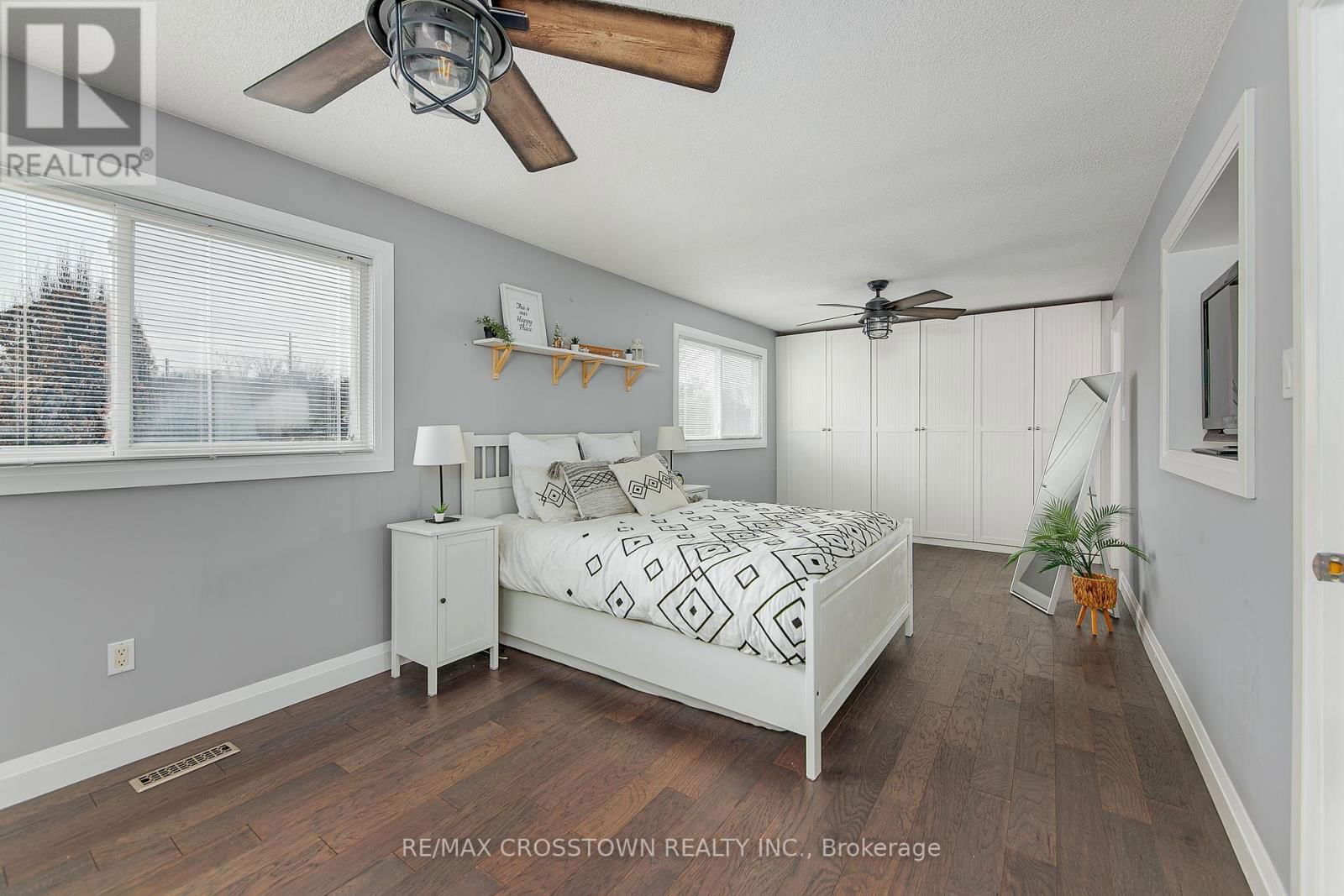 9 PATTERSON PLACE Image 33