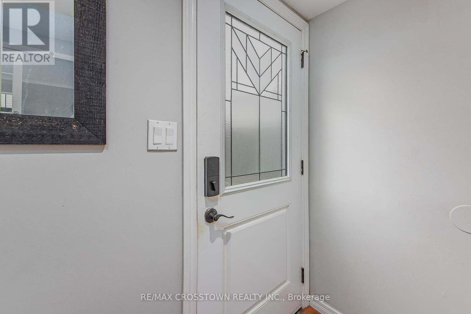 9 PATTERSON PLACE Image 36