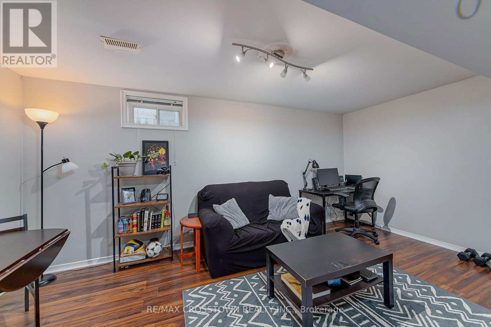9 PATTERSON PLACE Image 39