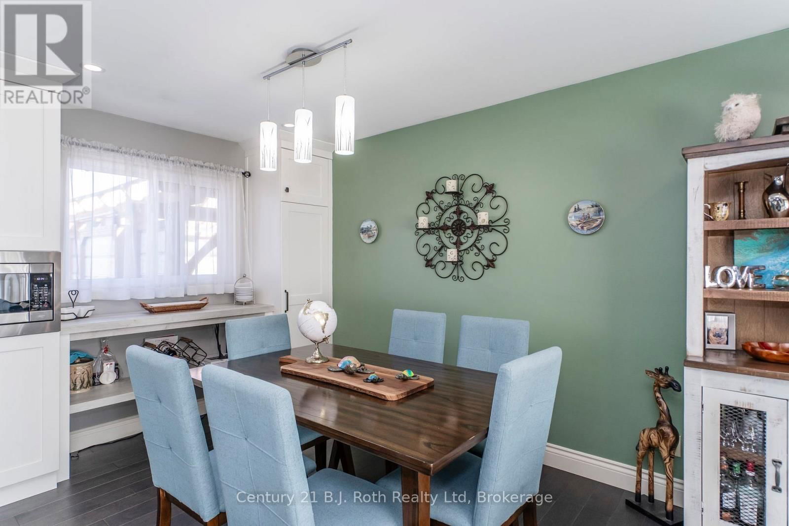 1055 GLEN EAGLES CRESCENT Image 10