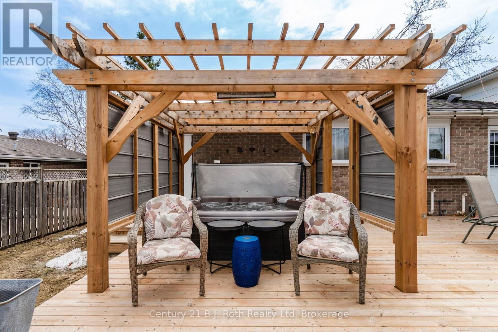1055 GLEN EAGLES CRESCENT Image 31