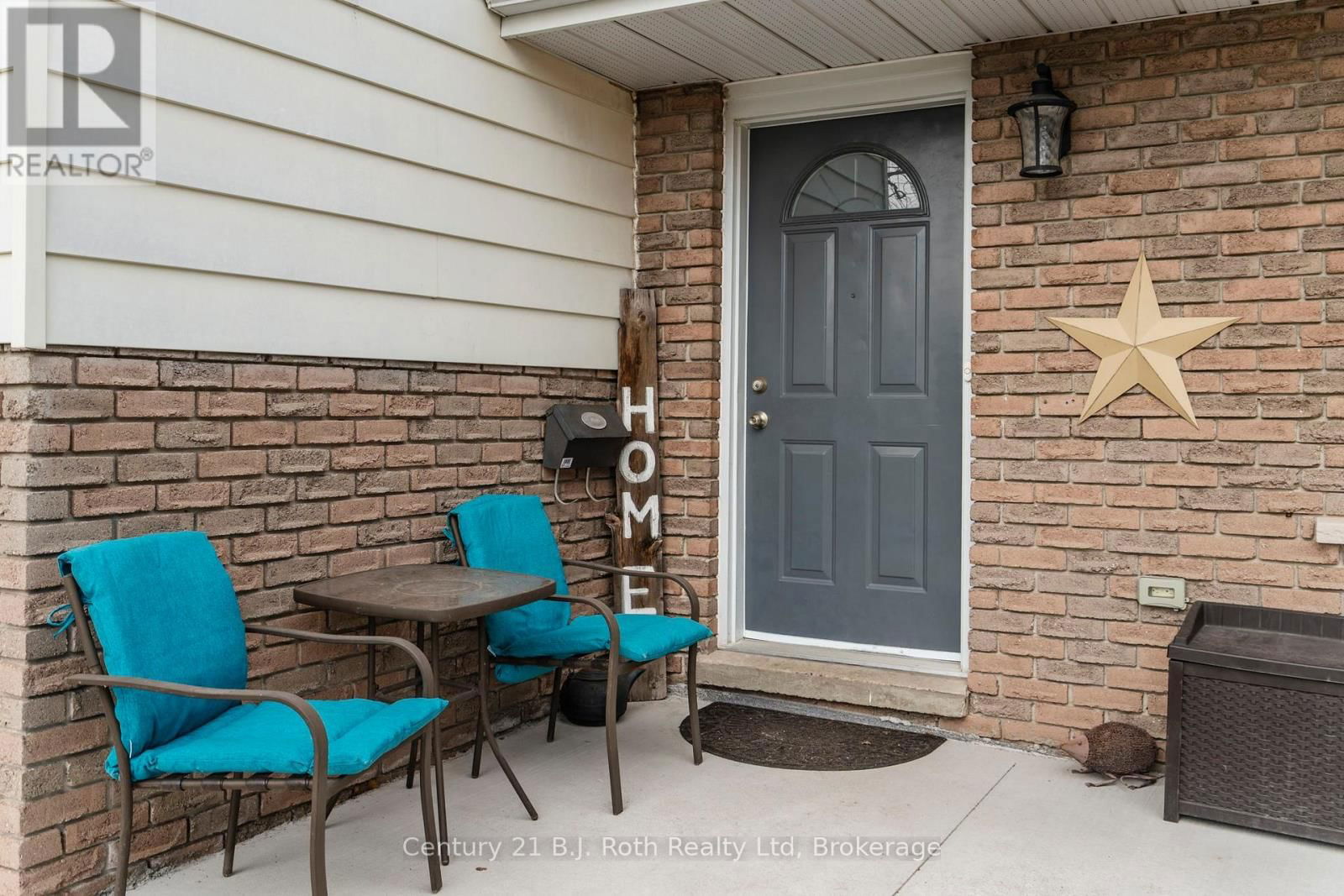 1055 GLEN EAGLES CRESCENT Image 4