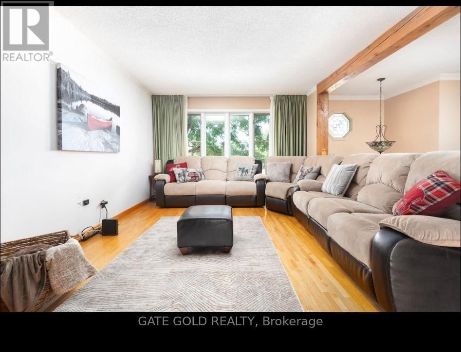 51 BECK BOULEVARD Image 9