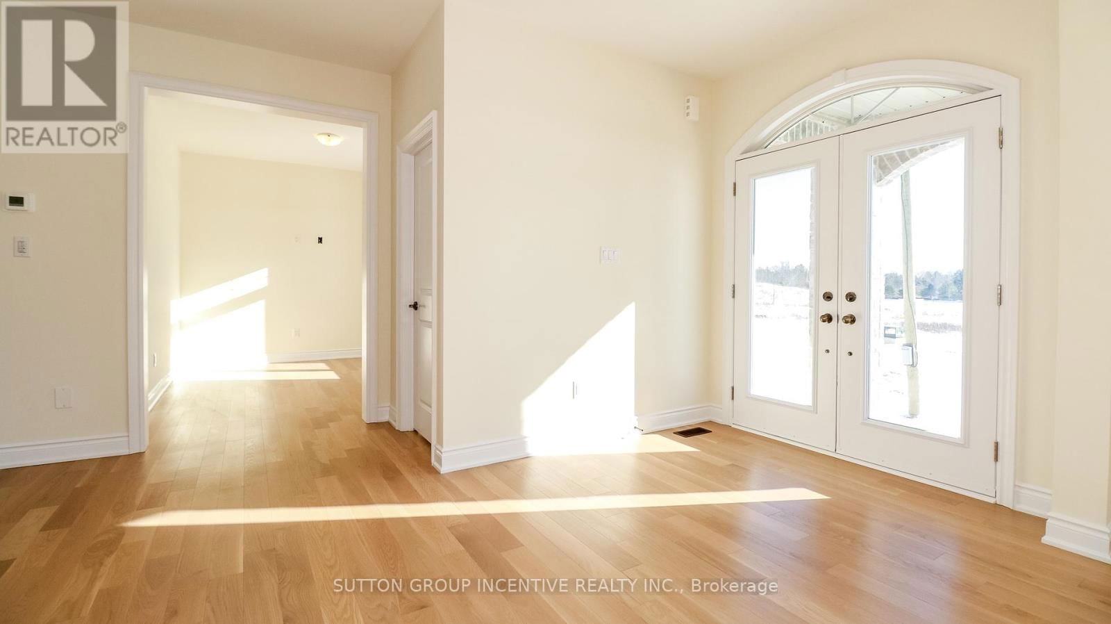 28 COTTONWOOD STREET Image 17