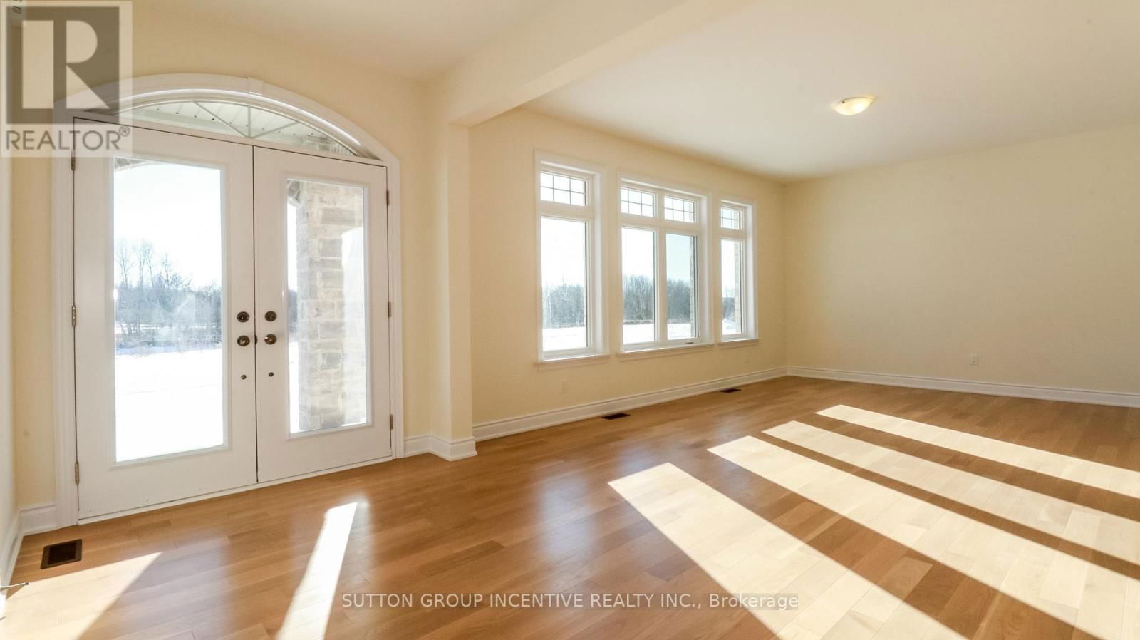 28 COTTONWOOD STREET Image 19