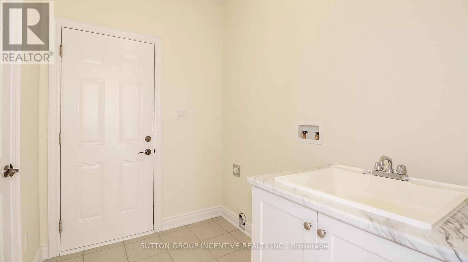 28 COTTONWOOD STREET Image 36