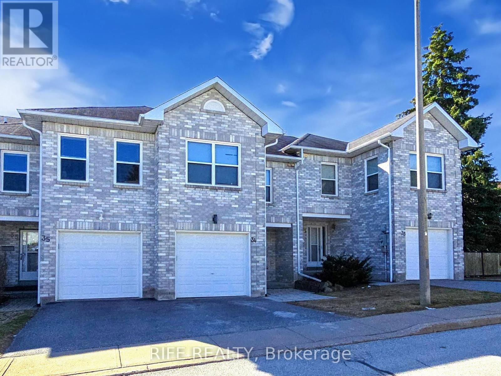 34 - 120 D'AMBROSIO DRIVE Image 1