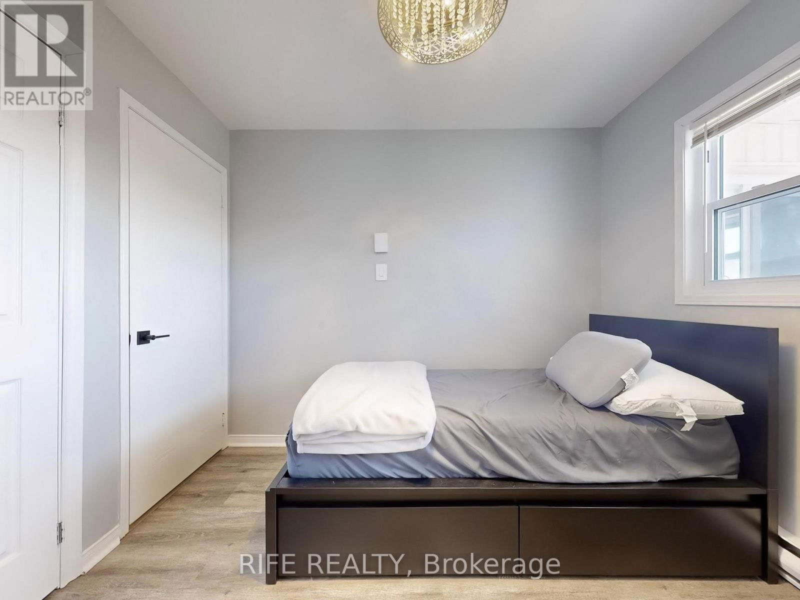 34 - 120 D'AMBROSIO DRIVE Image 21