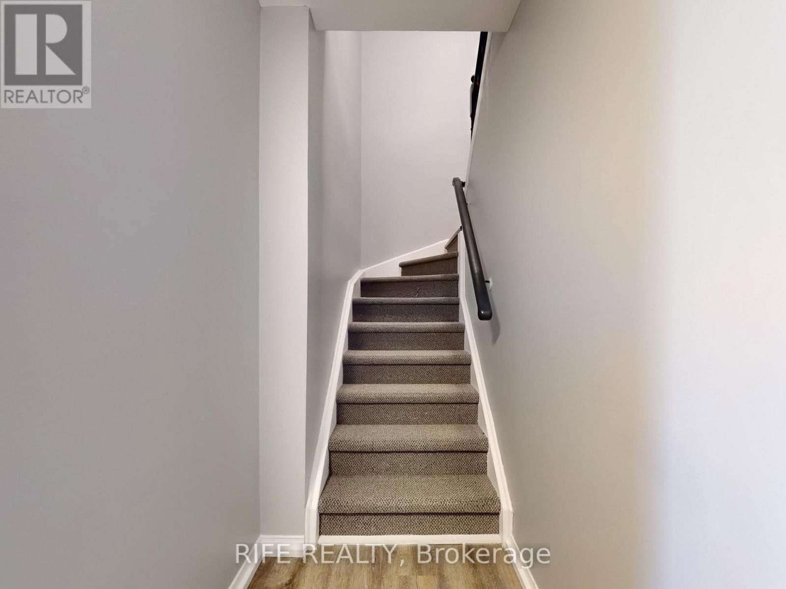 34 - 120 D'AMBROSIO DRIVE Image 26