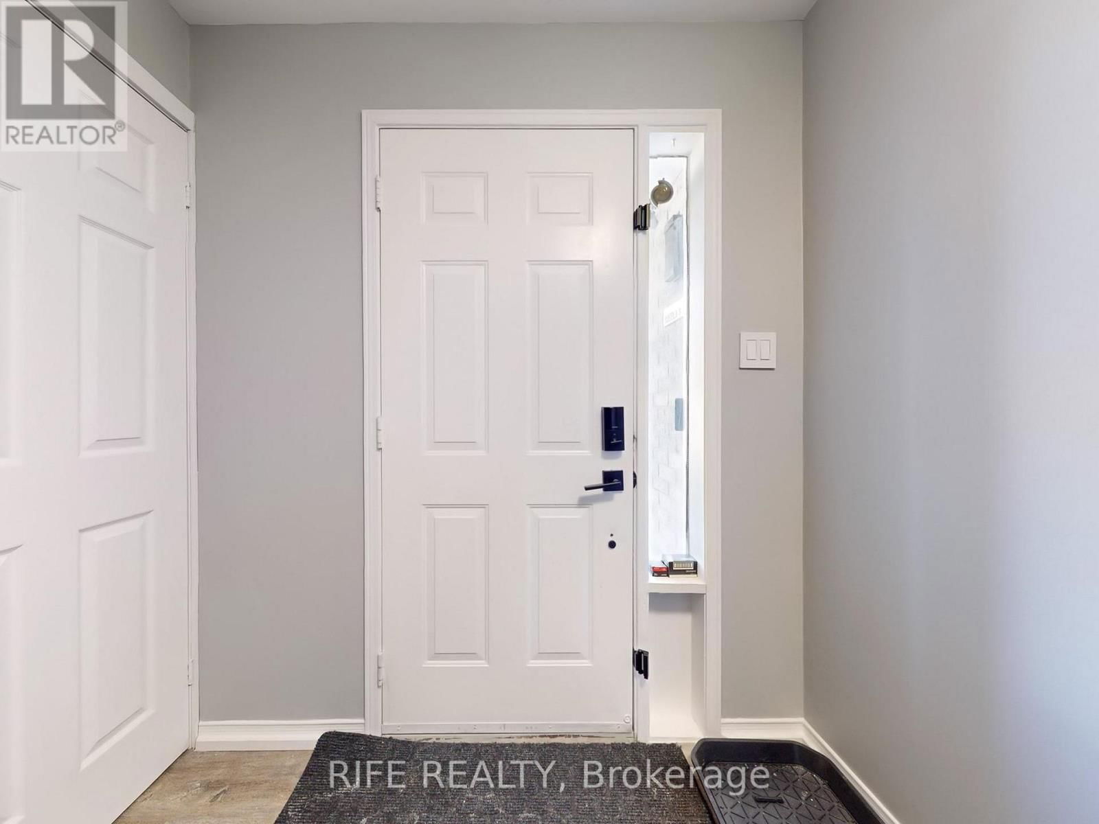 34 - 120 D'AMBROSIO DRIVE Image 27