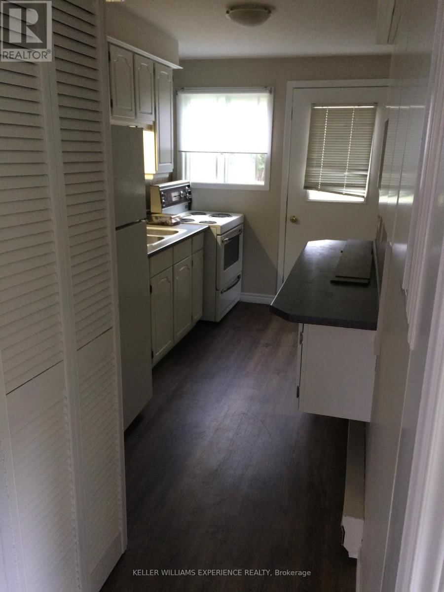 72 CAMPBELL AVENUE Image 20
