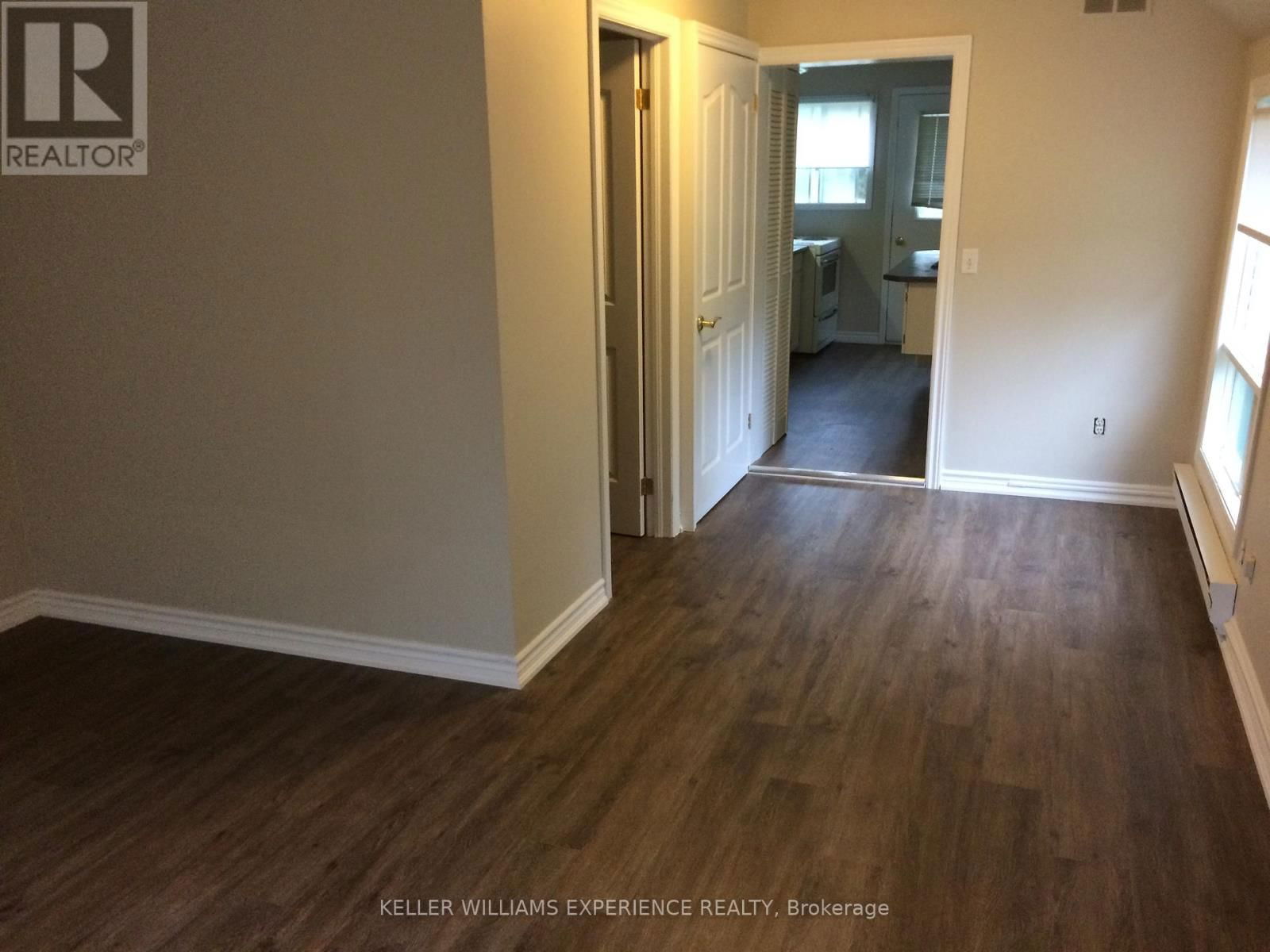 72 CAMPBELL AVENUE Image 21
