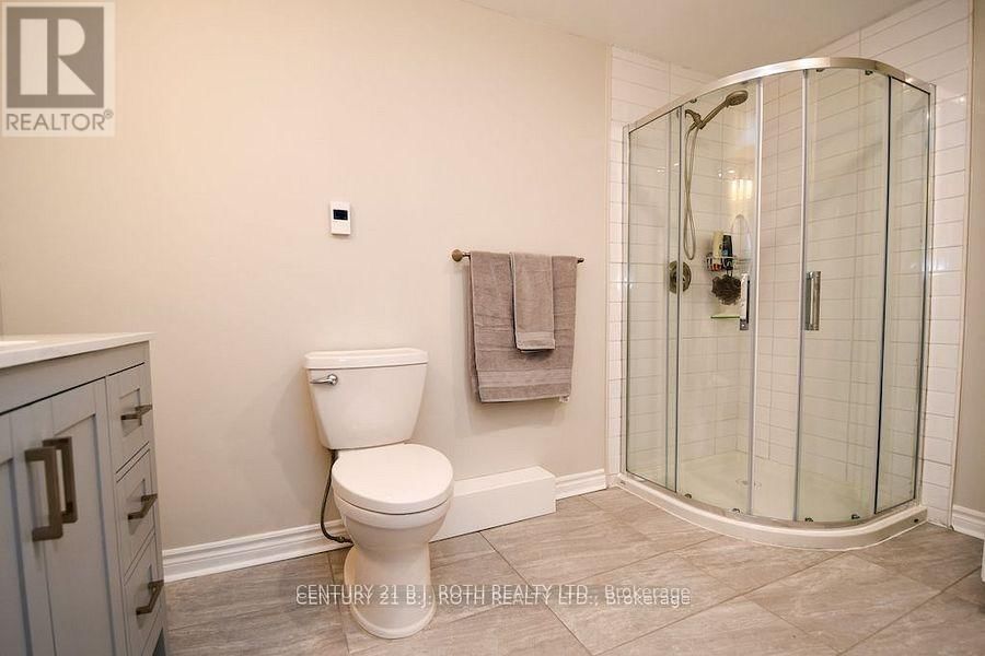 15 - 60 LAGUNA PARKWAY Image 12