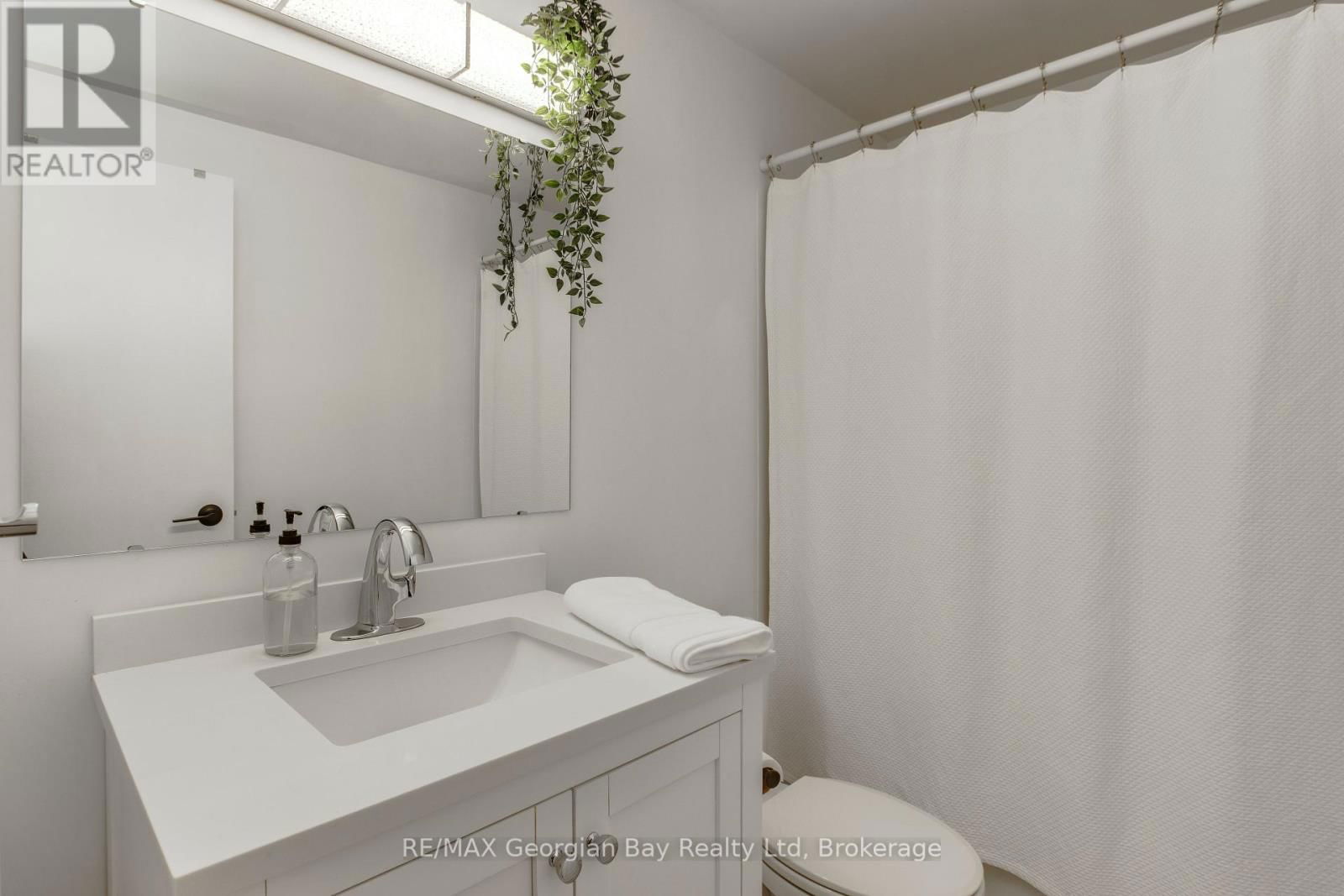 79 - 778 WILLIAM STREET Image 16