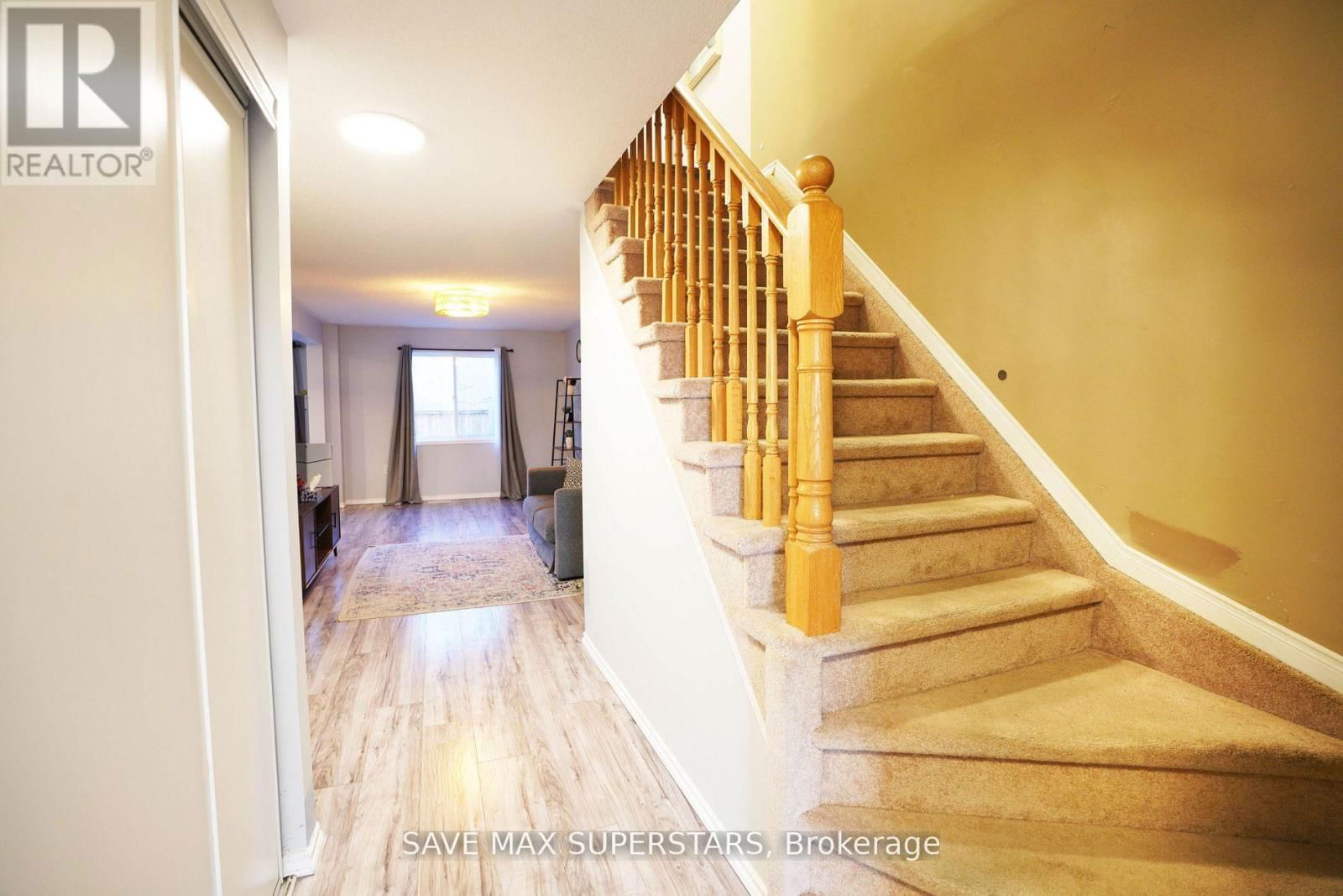 5 MAJESTY BOULEVARD Image 12