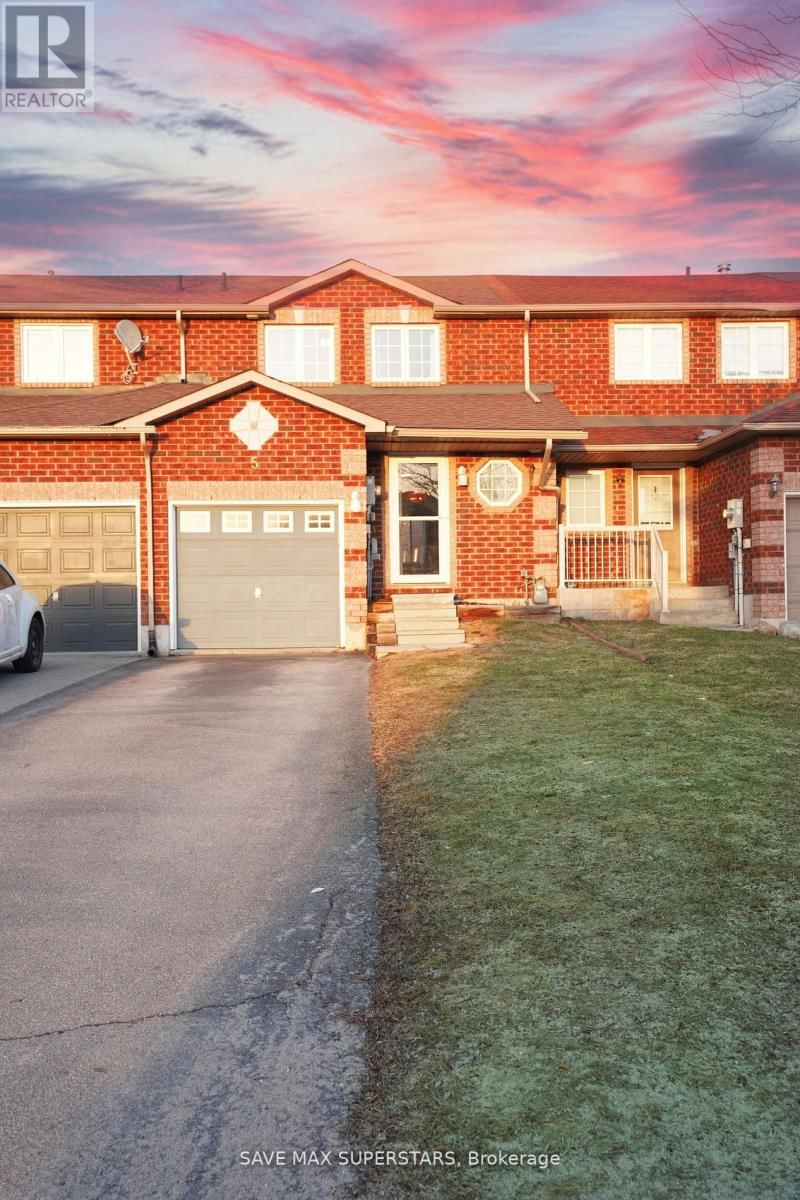 5 MAJESTY BOULEVARD Image 34