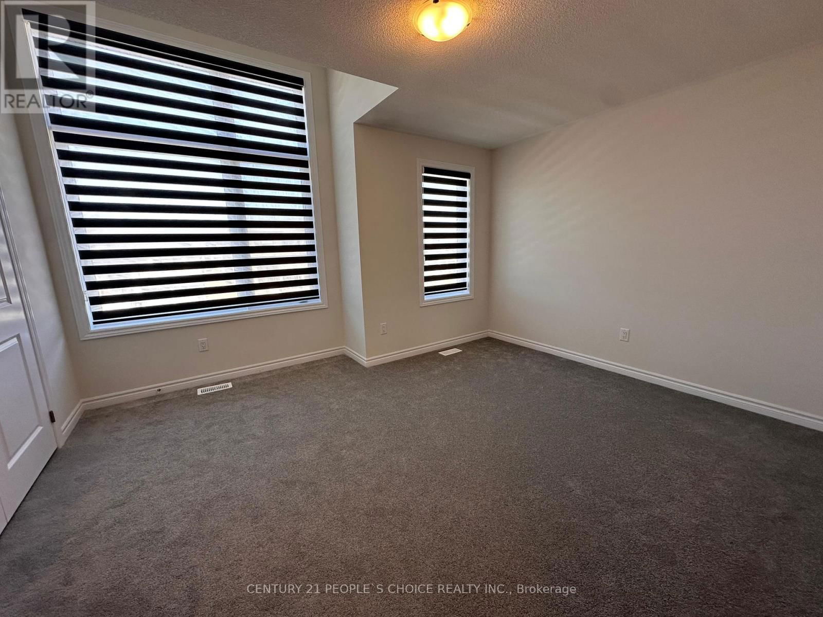 82 SUN VALLEY AVENUE Image 12