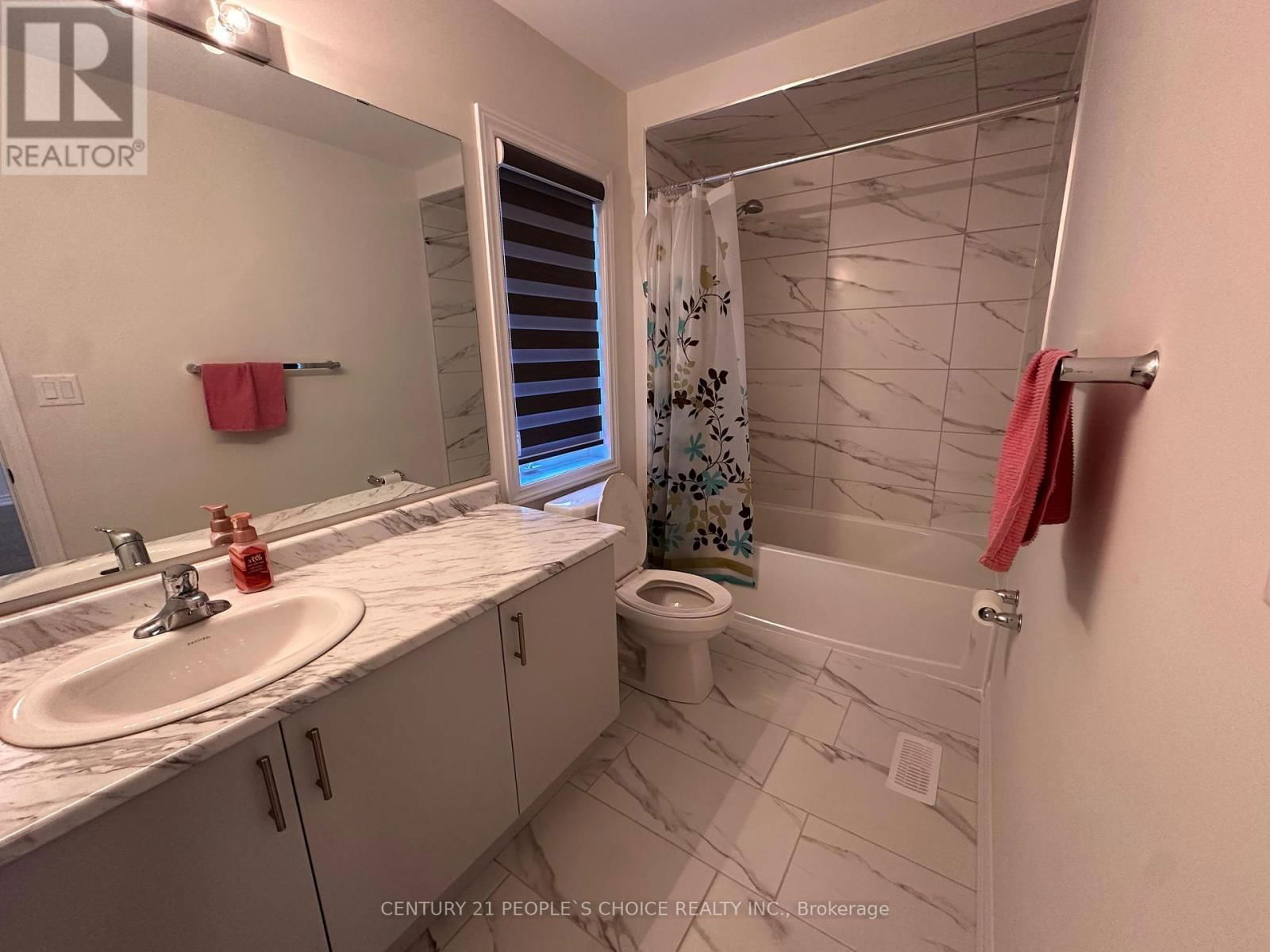82 SUN VALLEY AVENUE Image 13