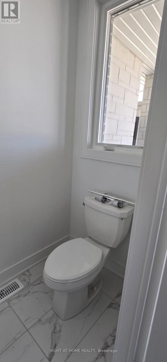 78 FOXLEY HEIGHTS Image 3