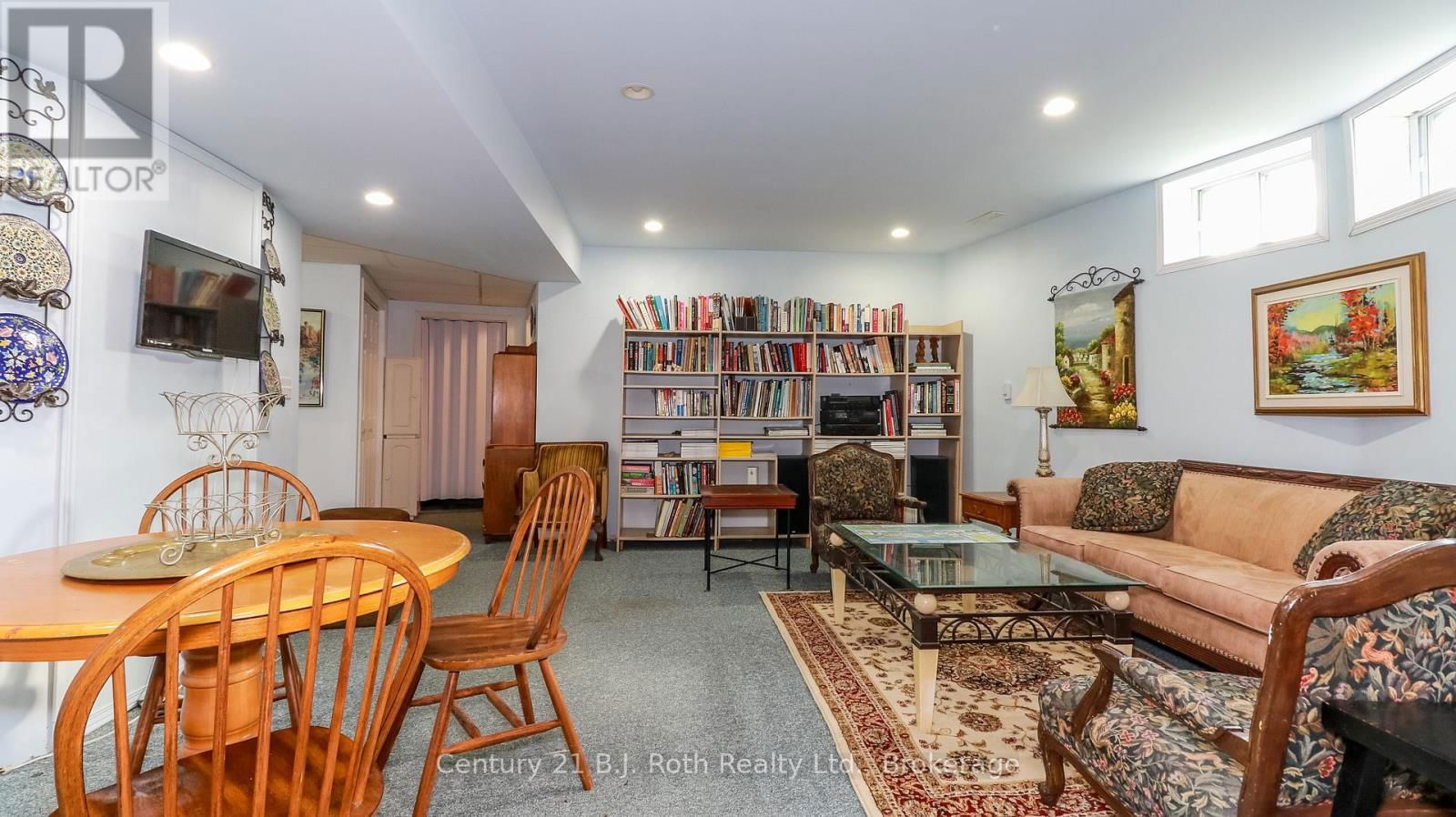 20 GRANT AVENUE EAST Image 18