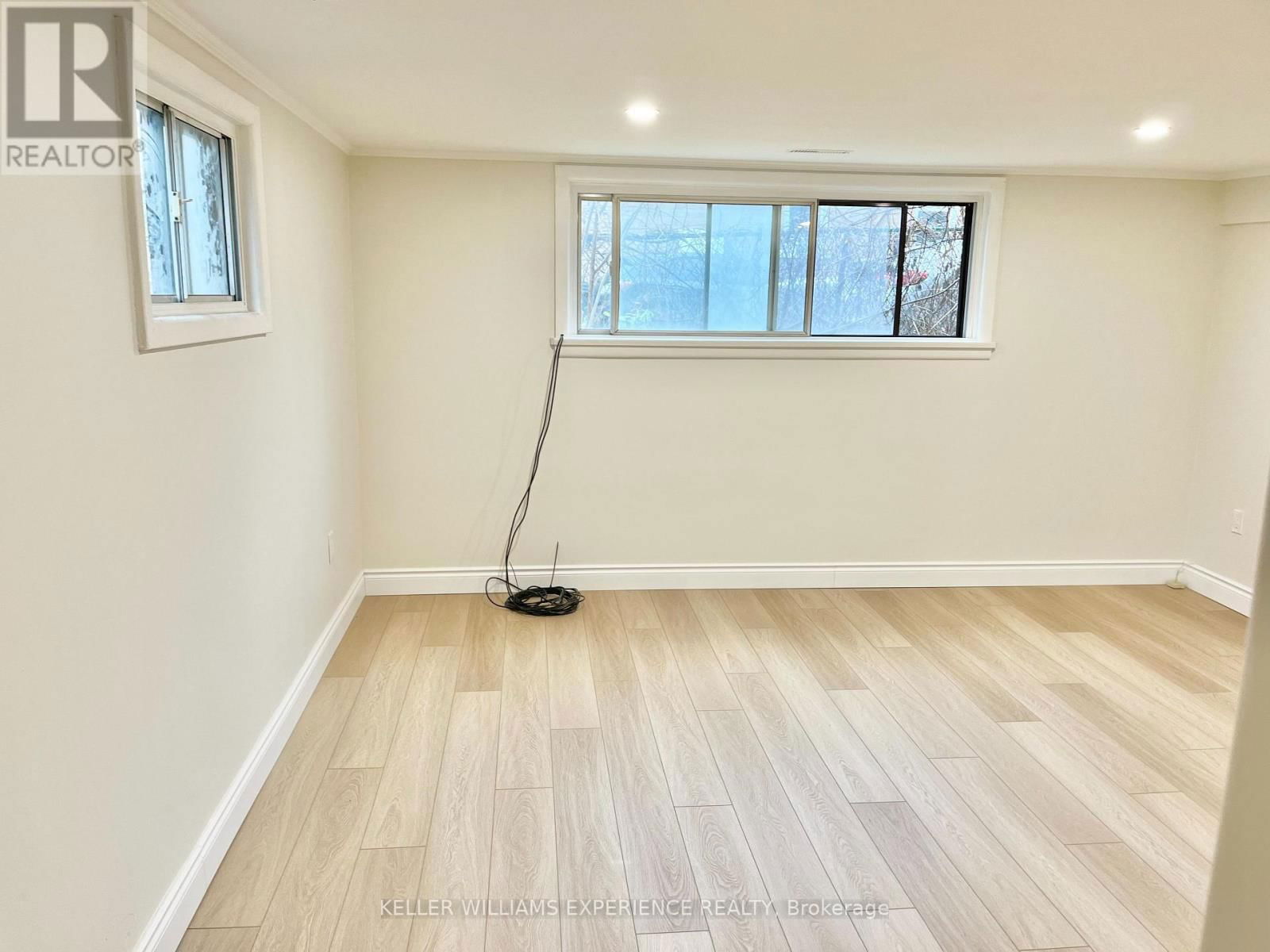 68 CAMPBELL AVENUE Image 10