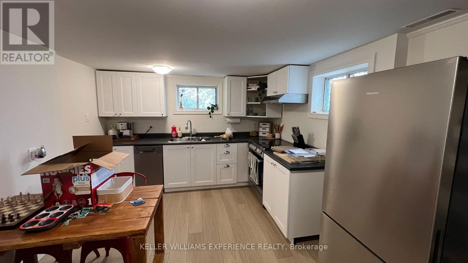 68 CAMPBELL AVENUE Image 18