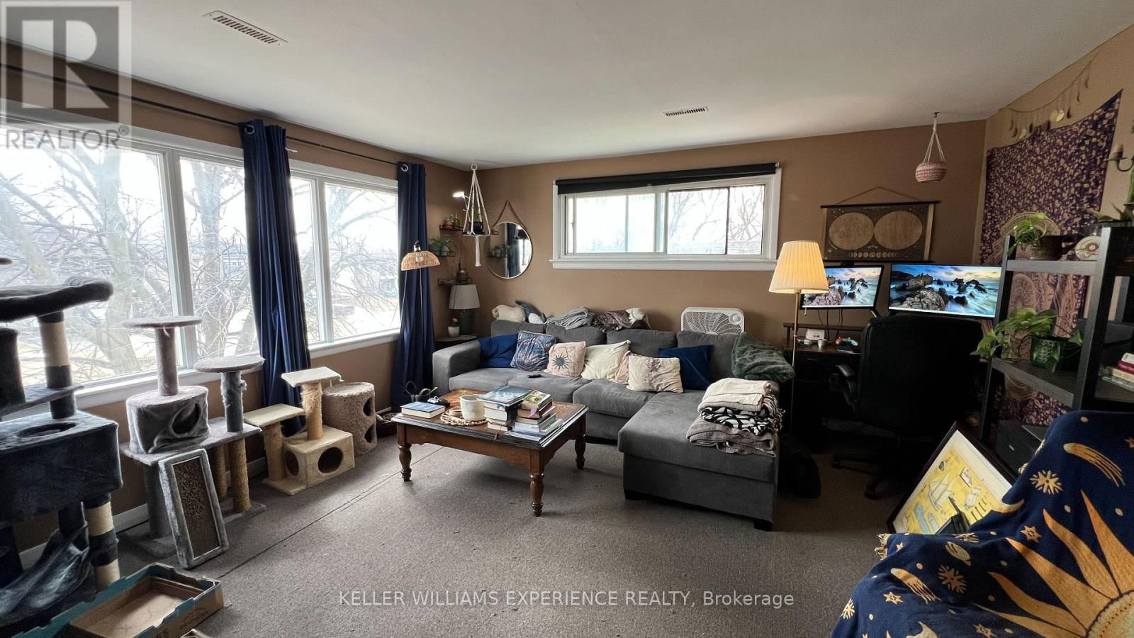 68 CAMPBELL AVENUE Image 19